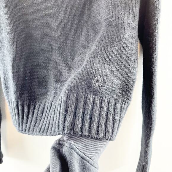 Vince. Monogram 100% Cashmere Raglan Sleeve Crew Neck Sweater Black Medium - Picture 6 of 6